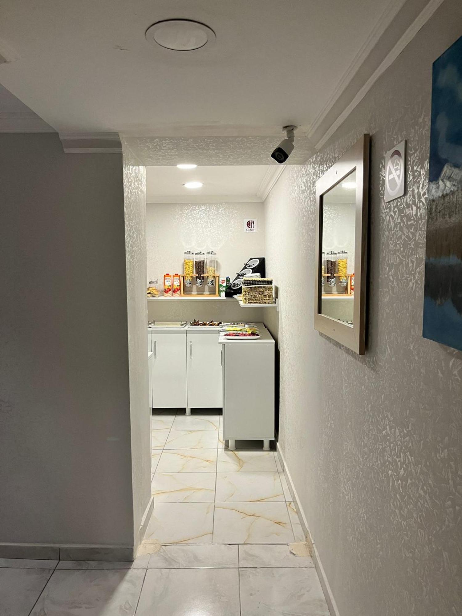 Timex Suites Istanbul Bagian luar foto