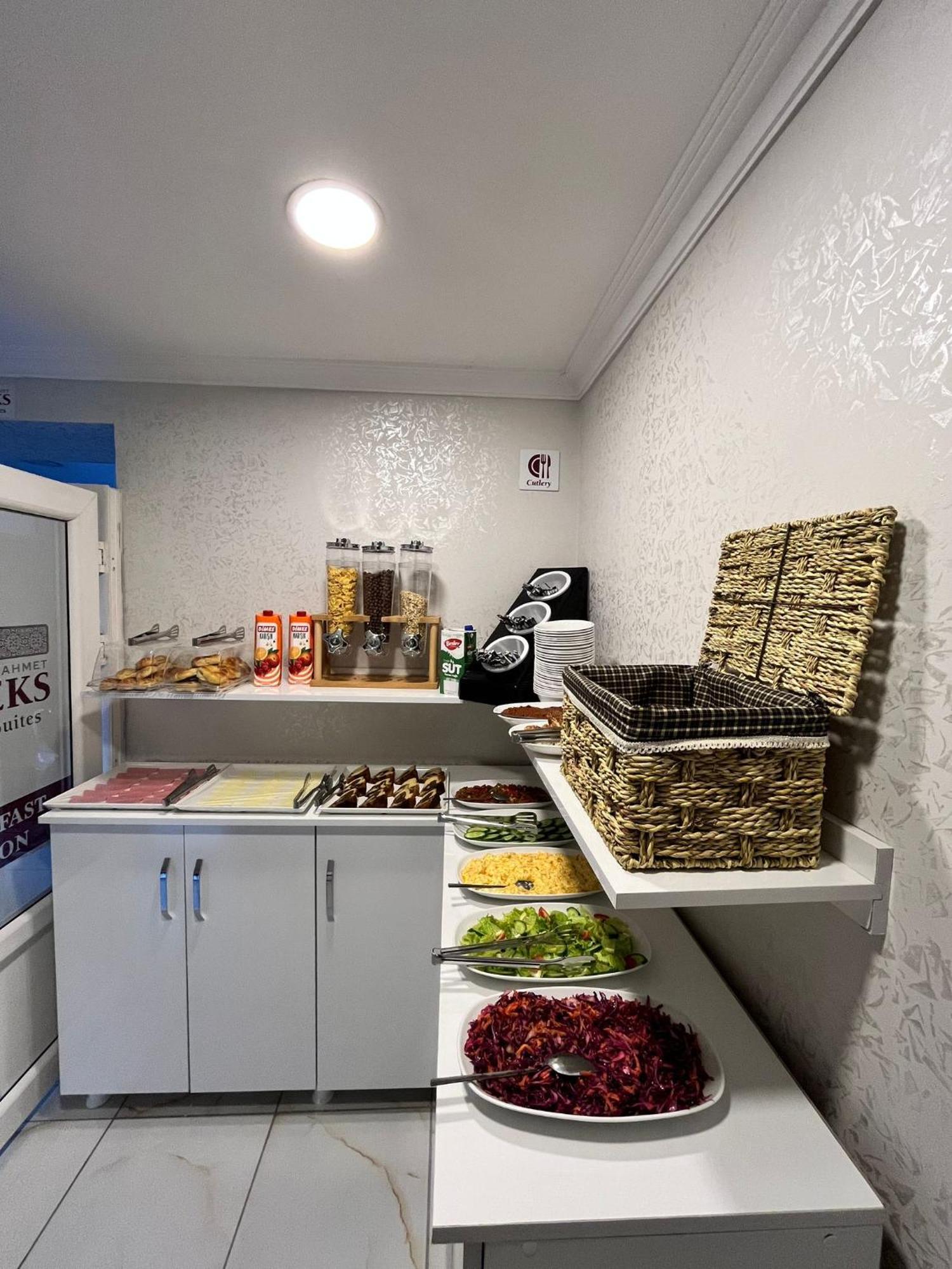 Timex Suites Istanbul Bagian luar foto
