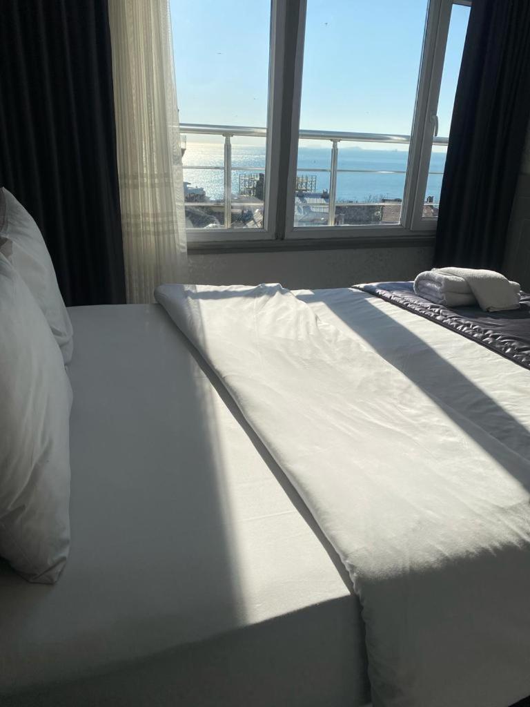Timex Suites Istanbul Bagian luar foto